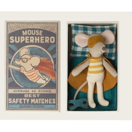 Kleiner Bruder. Maus Superheld in der Streichholzschachtel/ Super hero mouse, little brother in matchbox, Maileg